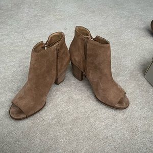 Lucky brand used suede open toe with side detail booties size 6